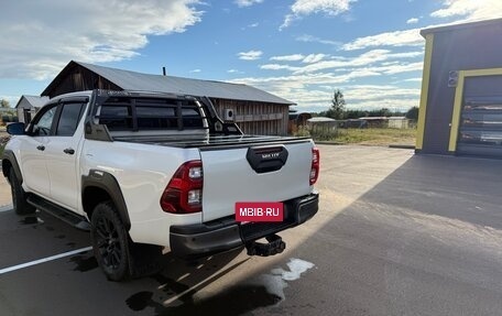 Toyota Hilux VIII, 2020 год, 4 800 000 рублей, 2 фотография
