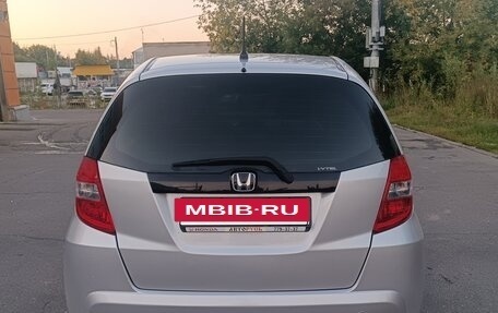 Honda Jazz II рестайлинг, 2011 год, 890 000 рублей, 7 фотография