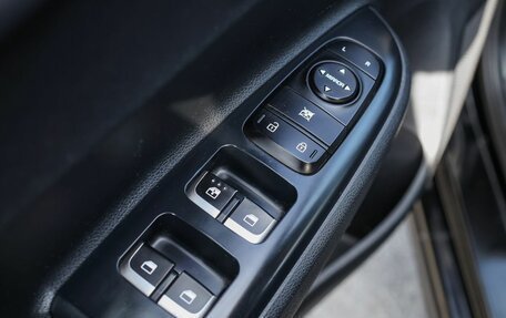 KIA Rio IV, 2018 год, 1 329 000 рублей, 13 фотография