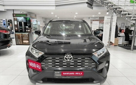 Toyota RAV4, 2020 год, 2 550 000 рублей, 6 фотография