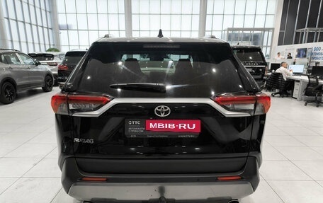 Toyota RAV4, 2020 год, 2 550 000 рублей, 10 фотография