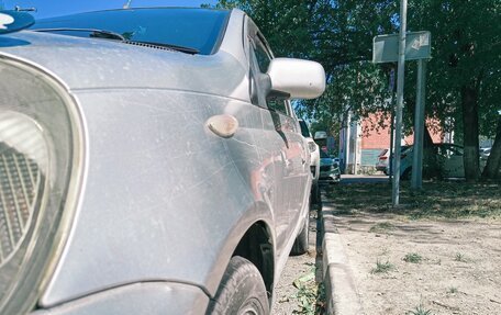 Toyota Vitz, 2000 год, 300 000 рублей, 4 фотография