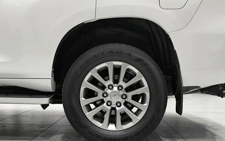 Toyota Land Cruiser Prado 150 рестайлинг 2, 2018 год, 5 350 000 рублей, 18 фотография