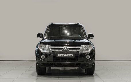 Mitsubishi Pajero IV, 2014 год, 2 275 000 рублей, 3 фотография