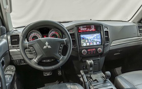 Mitsubishi Pajero IV, 2014 год, 2 275 000 рублей, 8 фотография