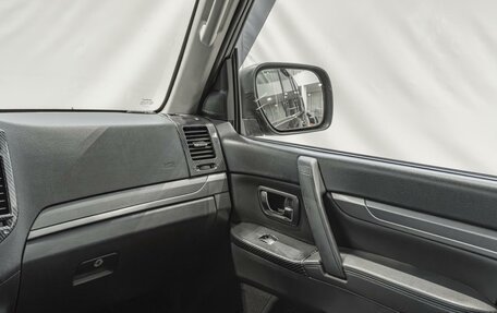 Mitsubishi Pajero IV, 2014 год, 2 275 000 рублей, 29 фотография