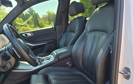 BMW X5, 2019 год, 4 800 000 рублей, 11 фотография
