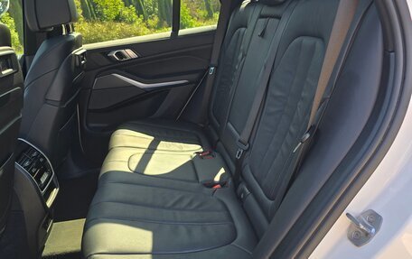 BMW X5, 2019 год, 4 800 000 рублей, 14 фотография