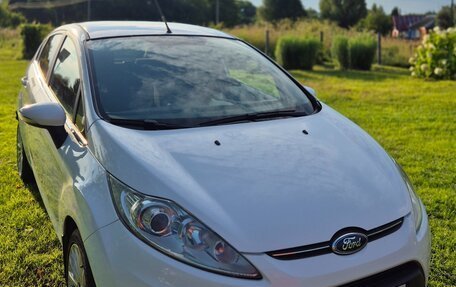 Ford Fiesta, 2011 год, 850 000 рублей, 2 фотография