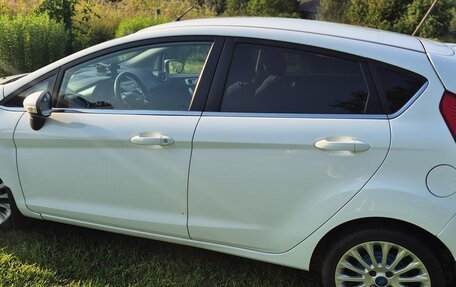 Ford Fiesta, 2011 год, 850 000 рублей, 16 фотография