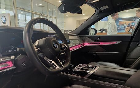 BMW 7 серия, 2023 год, 10 720 000 рублей, 16 фотография
