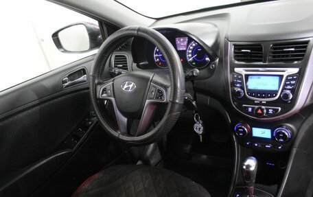 Hyundai Solaris II рестайлинг, 2011 год, 790 000 рублей, 13 фотография