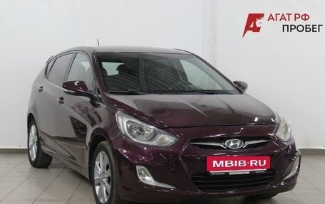 Hyundai Solaris II рестайлинг, 2011 год, 790 000 рублей, 3 фотография