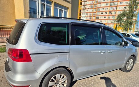 Volkswagen Sharan II, 2011 год, 1 420 000 рублей, 4 фотография
