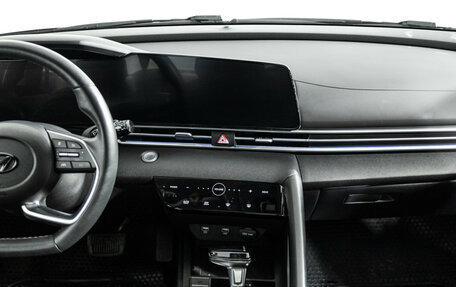 Hyundai Elantra, 2021 год, 1 985 000 рублей, 14 фотография