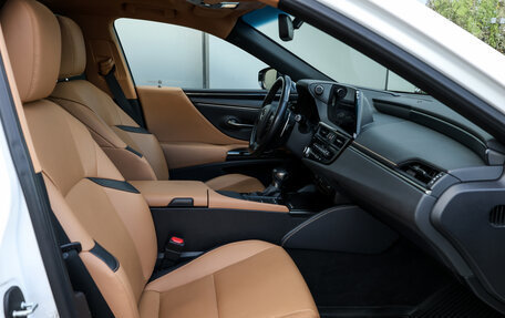 Lexus ES VII, 2021 год, 3 698 000 рублей, 13 фотография