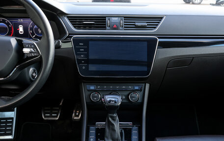 Skoda Superb III рестайлинг, 2016 год, 2 398 000 рублей, 14 фотография