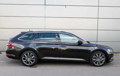Skoda Superb III рестайлинг, 2016 год, 2 398 000 рублей, 4 фотография
