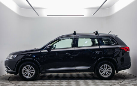 Mitsubishi Outlander III рестайлинг 3, 2016 год, 1 650 000 рублей, 2 фотография