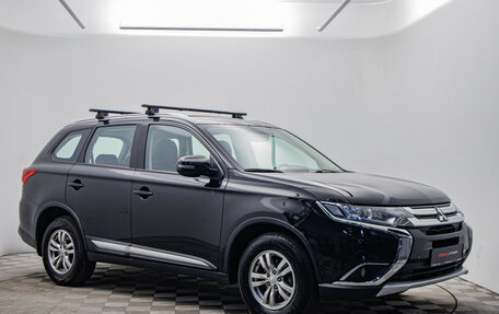 Mitsubishi Outlander III рестайлинг 3, 2016 год, 1 650 000 рублей, 7 фотография