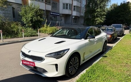 KIA Stinger I, 2018 год, 2 280 000 рублей, 2 фотография