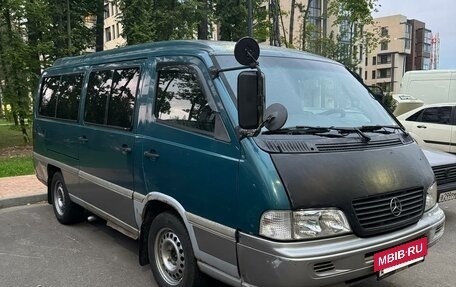 SsangYong Istana, 2000 год, 440 000 рублей, 3 фотография
