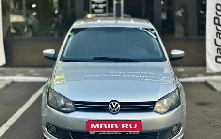 Volkswagen Polo VI (EU Market), 2011 год, 700 000 рублей, 2 фотография