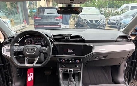 Audi Q3, 2022 год, 2 100 000 рублей, 6 фотография