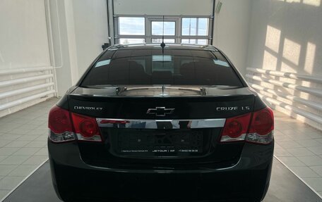 Chevrolet Cruze II, 2010 год, 685 000 рублей, 5 фотография