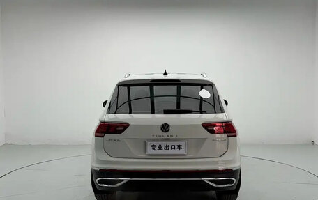 Volkswagen Tiguan II, 2022 год, 2 500 888 рублей, 5 фотография