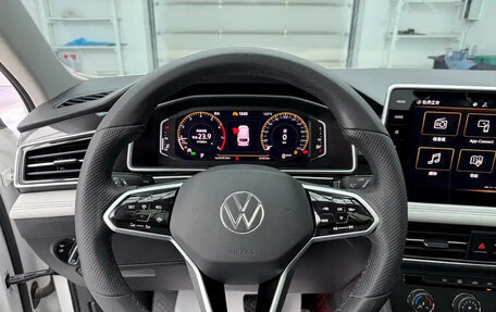 Volkswagen Tiguan II, 2022 год, 2 500 888 рублей, 9 фотография