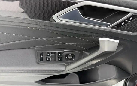 Volkswagen Tiguan II, 2022 год, 2 500 888 рублей, 7 фотография