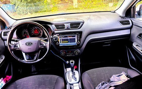 KIA Rio III рестайлинг, 2011 год, 900 000 рублей, 6 фотография