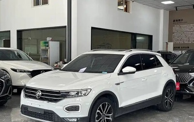 Volkswagen T-Roc I, 2022 год, 1 222 000 рублей, 1 фотография