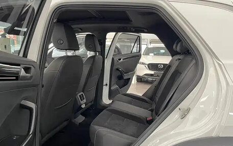 Volkswagen T-Roc I, 2022 год, 1 222 000 рублей, 9 фотография