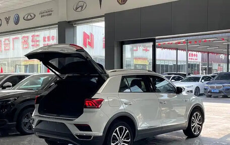 Volkswagen T-Roc I, 2022 год, 1 222 000 рублей, 6 фотография