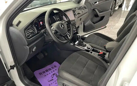 Volkswagen T-Roc I, 2022 год, 1 222 000 рублей, 7 фотография
