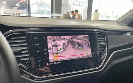 Volkswagen T-Roc I, 2022 год, 1 222 000 рублей, 14 фотография