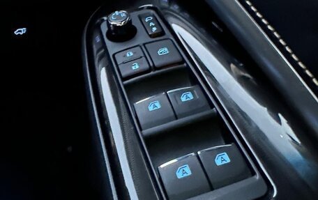 Toyota Harrier, 2019 год, 2 300 000 рублей, 25 фотография