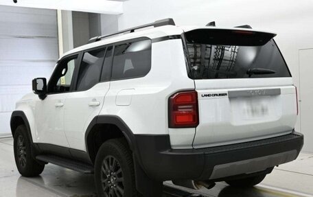 Toyota Land Cruiser Prado, 2025 год, 7 350 000 рублей, 6 фотография