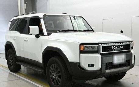 Toyota Land Cruiser Prado, 2025 год, 7 350 000 рублей, 2 фотография