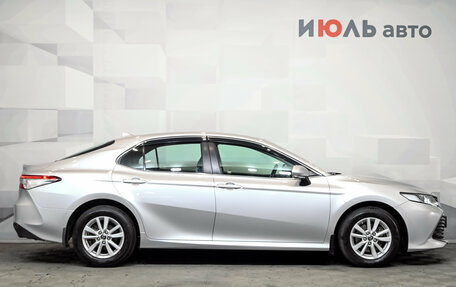 Toyota Camry, 2019 год, 2 850 000 рублей, 9 фотография
