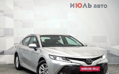 Toyota Camry, 2019 год, 2 850 000 рублей, 3 фотография