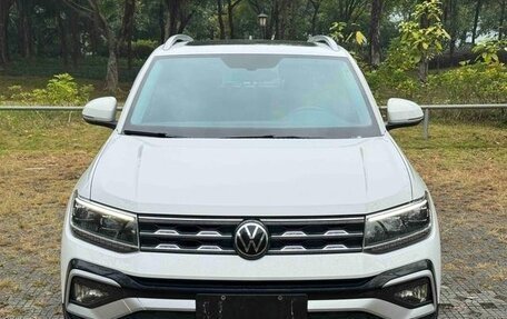 Volkswagen T-Cross I, 2023 год, 1 600 000 рублей, 2 фотография