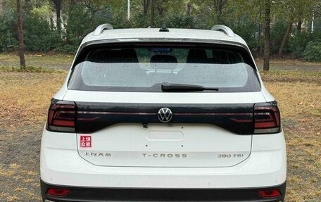 Volkswagen T-Cross I, 2023 год, 1 600 000 рублей, 5 фотография
