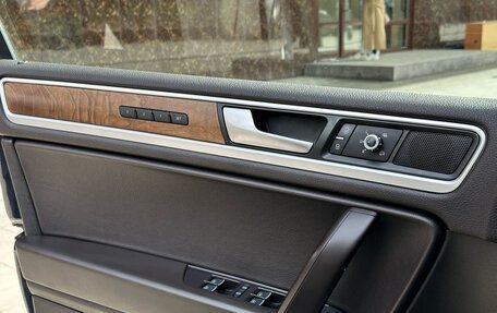 Volkswagen Touareg III, 2014 год, 2 100 000 рублей, 21 фотография