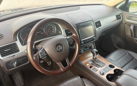 Volkswagen Touareg III, 2014 год, 2 100 000 рублей, 17 фотография