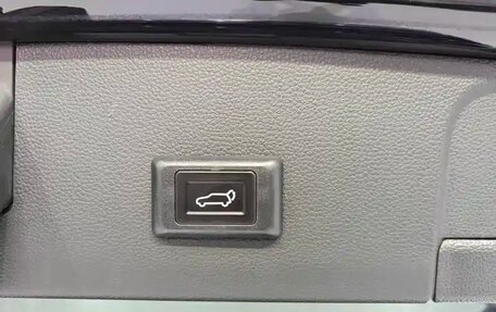 Volkswagen Tiguan II, 2023 год, 2 500 000 рублей, 8 фотография