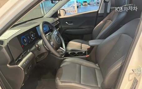 Hyundai Kona, 2024 год, 2 350 000 рублей, 7 фотография