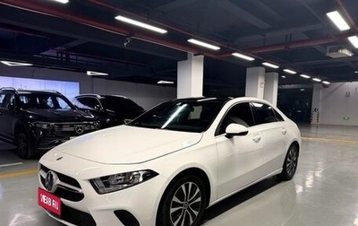 Mercedes-Benz A-Класс, 2020 год, 1 750 000 рублей, 1 фотография